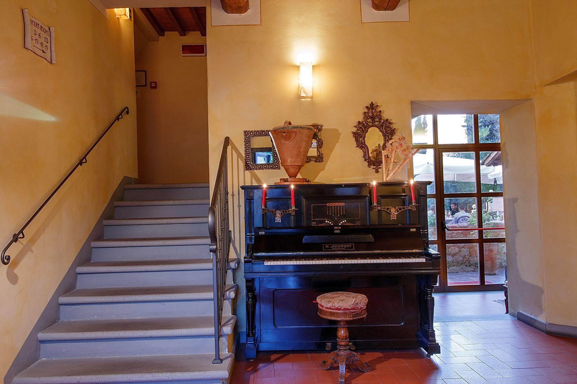 Borgo Sant'Ippolito Country Hotel Ginestra Fiorentina エクステリア 写真